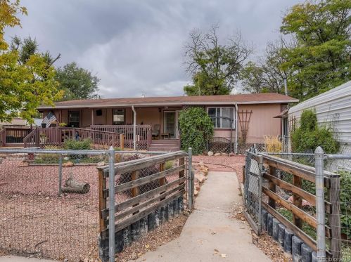 418 Willow Dr, Denver CO  80603-5761 exterior