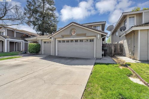 3820 Wilkesboro Ave, Modesto, CA 95357-1492