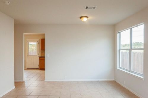 965 Sweet Gum, Uhland TX  78640-5944 exterior