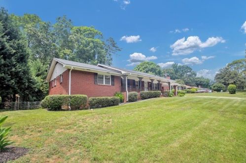 1421 Downs Dr, Atlanta, GA 30311-3443