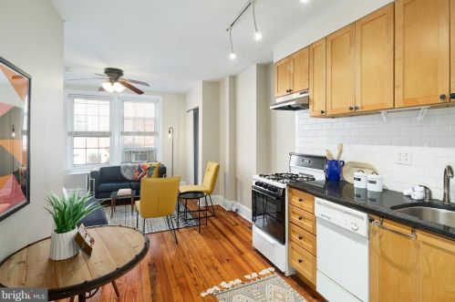 253 21st St, Philadelphia, PA 19103-4842