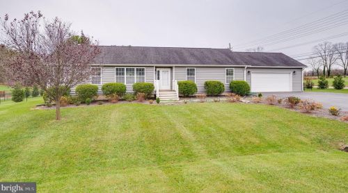 20 Nansfield Dr, Harpers Ferry WV 25425-3198 exterior