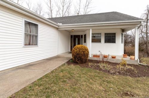 12 Scherer Ln, Windsor, CT 06095-6701