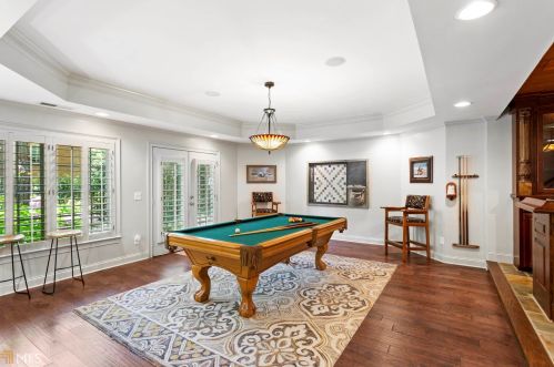 1500 Brookhaven Trce, Atlanta GA  30319-2557 exterior