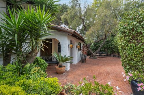 1897 San Leandro Ln, Santa Barbara, CA 93108-2657
