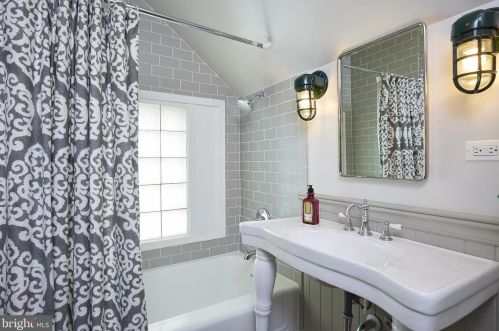 67 Eldrid Dr, Silver Spring MD 20904-2912 exterior