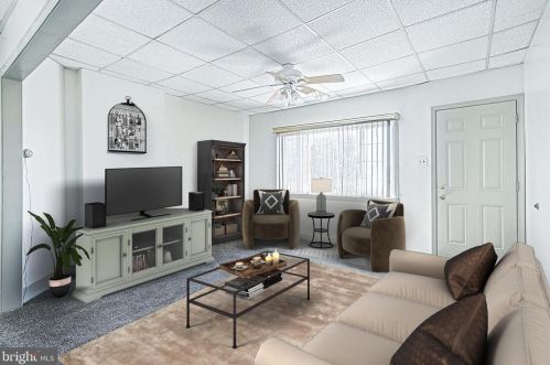 721 Vander Ave, York, PA 17403-2809