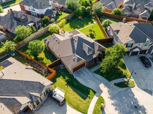 4401 Willett Ln, Garland TX  75043-2691 exterior