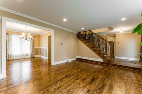 1502 Frank Ave, Bannockburn IL  60015-3523 exterior