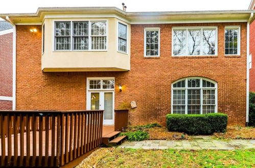 1057 Fielding Park Ct, Atlanta GA  30319-1989 exterior