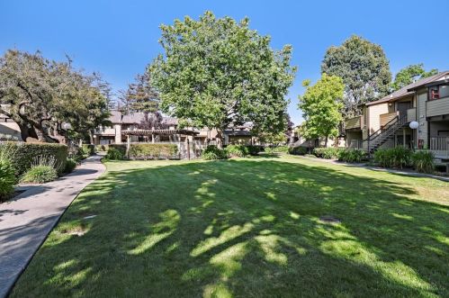 732 Sterling Dr, San Leandro CA 94578-4172 exterior