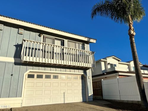 1022 Canal St, Oxnard, CA 93035-1101