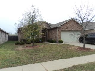 1718 Twin Hills Way, Princeton TX  75407-2689 exterior