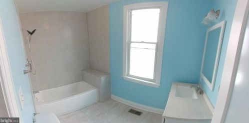 4488 Livingston St, Philadelphia, PA 19137-1622