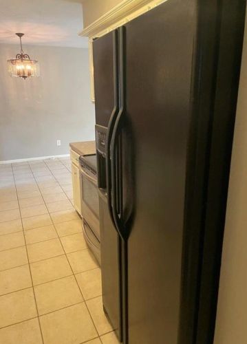 225 Oxford Dr, Conroe TX  77303-1811 exterior