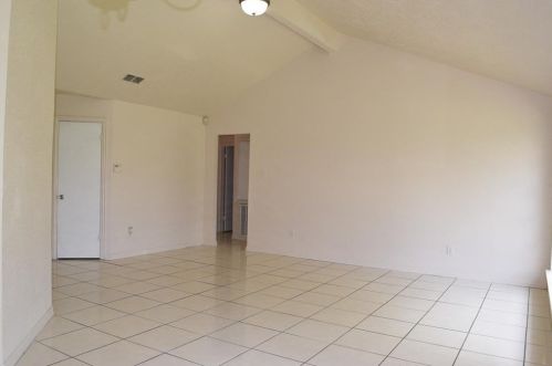 6915 Harpers Dr, Richmond, TX 77469-5916