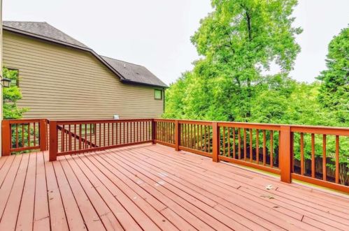 31 Honour Cir, Atlanta GA  30305-1121 exterior