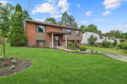 310 Florida Dr, Noblestown, PA 15071-9427