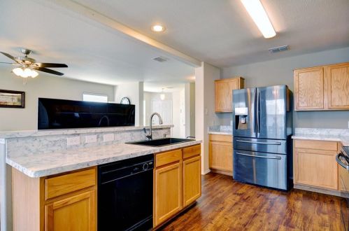 7500 Lazy Spur Blvd, Fort Worth TX  76131-5229 exterior