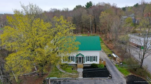 4 Portland Rd, Bridgton, ME 04009-1236