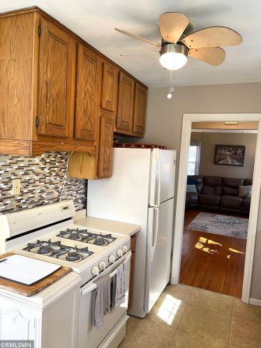 7692 Groveland Rd, Saint Paul MN  55112-3815 exterior