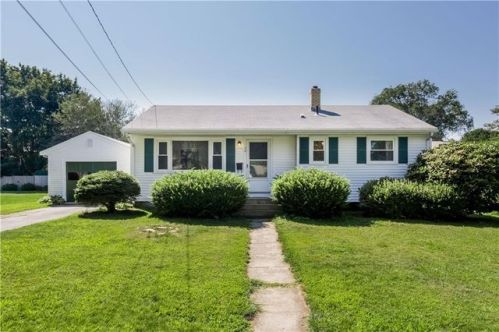 10 Orville Dr, Middletown, RI 02842-6230