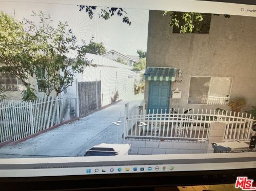 8960 Elizabeth Ave, South Gate, CA 90280-3018