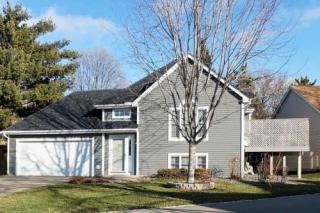 7628 111th St, Minneapolis, MN 55438-2489