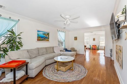 97 Roosevelt Ave, Paterson NJ  07506-0015 exterior