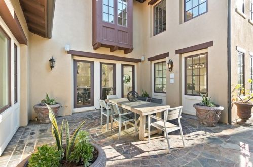 25 Blue Smt, Irvine CA  92603-0168 exterior