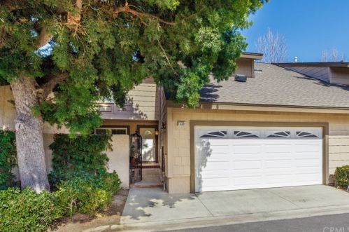 2530 Tustin Ave, Santa Ana, CA 92705-1025