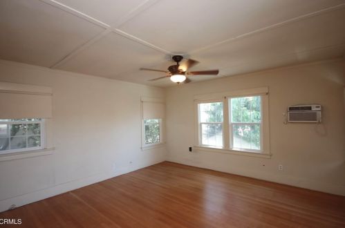 368 Milford St, Glendale CA  91203-2004 exterior