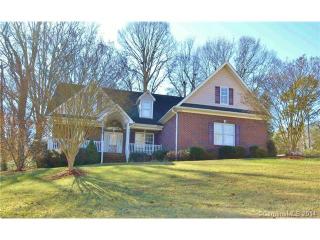 2515 Wilmont Dr, Gastonia, NC 28054-2957
