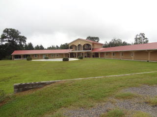 709 Ewing Farm Rd, Ashburn, GA 31714-1952