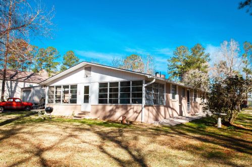 1119 Dixie Ln, Lincolnton, GA 30817-2569