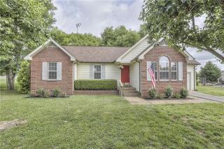 403 Parkside Cir, Lebanon, TN 37087-3990