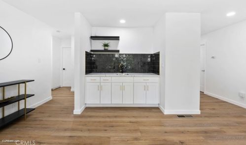 915 Alta Vista Dr, Vista CA  92084-5517 exterior