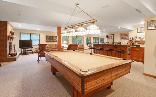 2650 9 Pl, Hobart IN 46342-5356 exterior