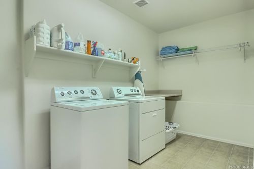 25028 Canal Pl, Aurora CO 80018-1627 exterior