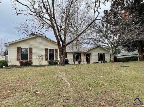 121 Cliff Howard Dr, Warner Robins, GA 31088-6421