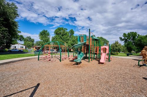 4384 Grant St, Englewood CO 80113-5807 exterior