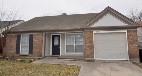 3728 Huckleberry Dr, Fort Worth TX  76137-1052 exterior