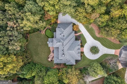 8186 Hewlett Rd, Atlanta GA  30350-3501 exterior