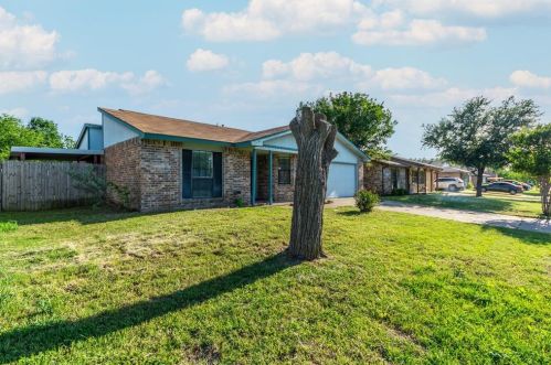 4716 Rose Of Sharon Ln, Fort Worth, TX 76137-2325