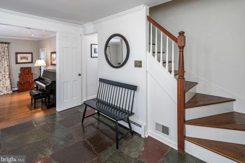 7 Honeybrook Dr, Princeton NJ  08540-7408 exterior