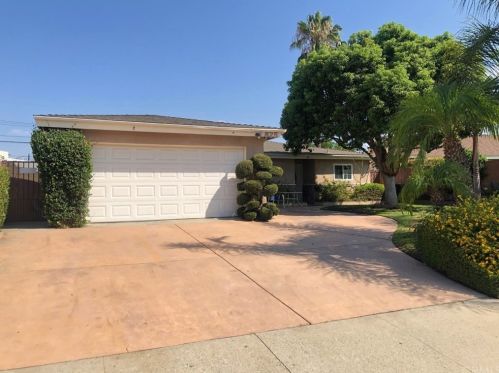 825 Langham Ave, Covina, CA 91724-2522