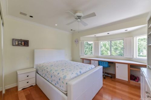 15 Sunrise, Irvine CA  92603-3719 exterior