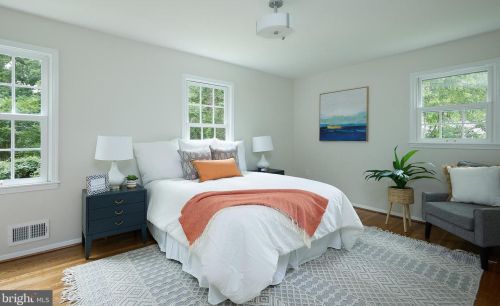 2405 Blue Valley Dr, Silver Spring MD 20904-5206 exterior