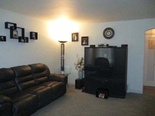 2434 Elm St, River Grove, IL 60171-1806