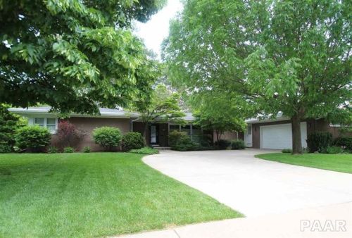 3812 Lynnwood Pl, Peoria IL  61614-7129 exterior